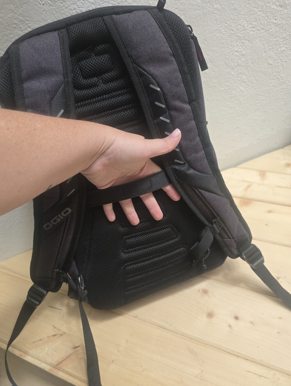 OGIO Hatch Pack - Picture 5 of 15